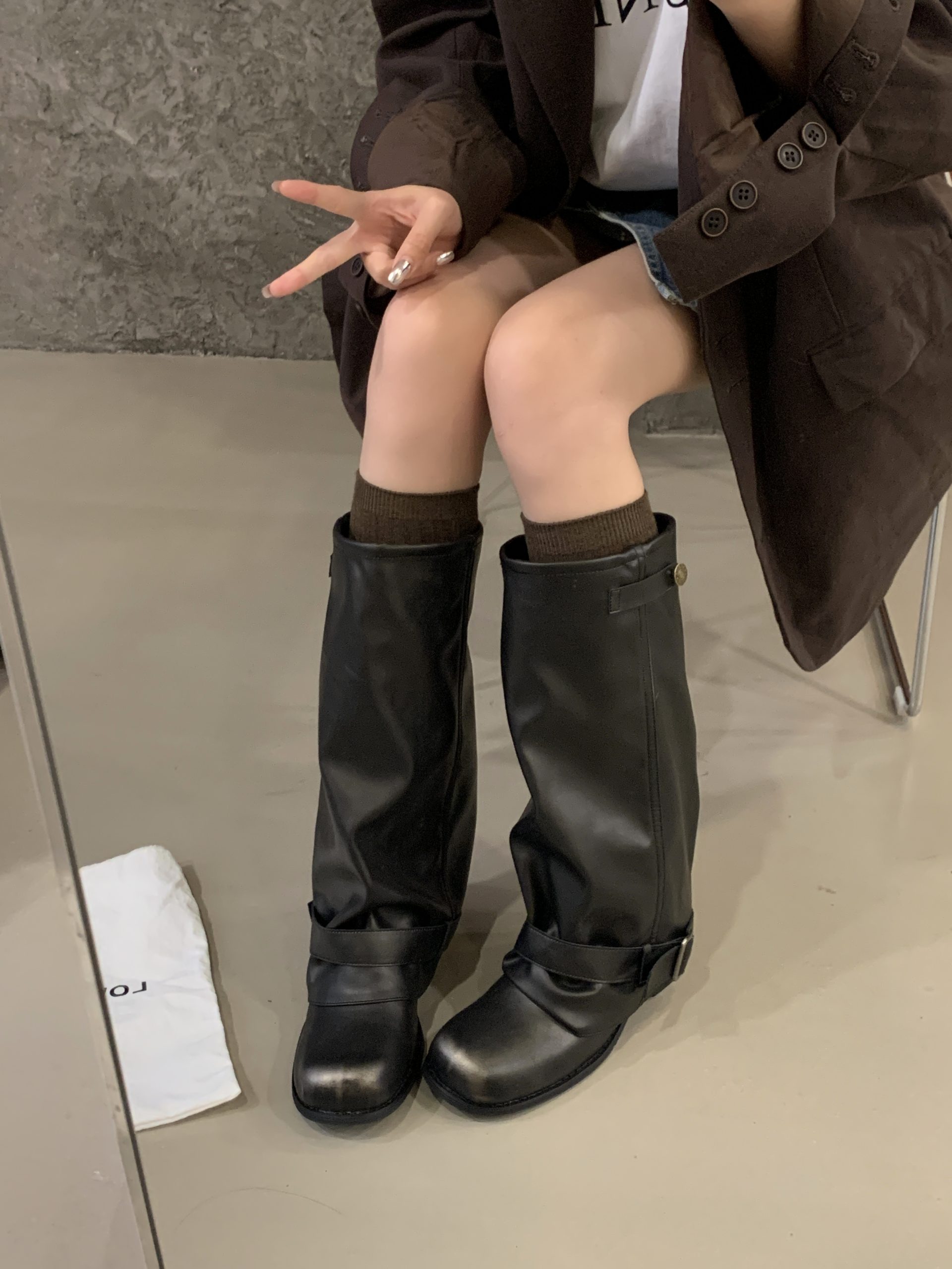 2025 New Western Cowboy Boots for Women Pleated Stacked Round Toe Vintage Low Heel Riding Boots