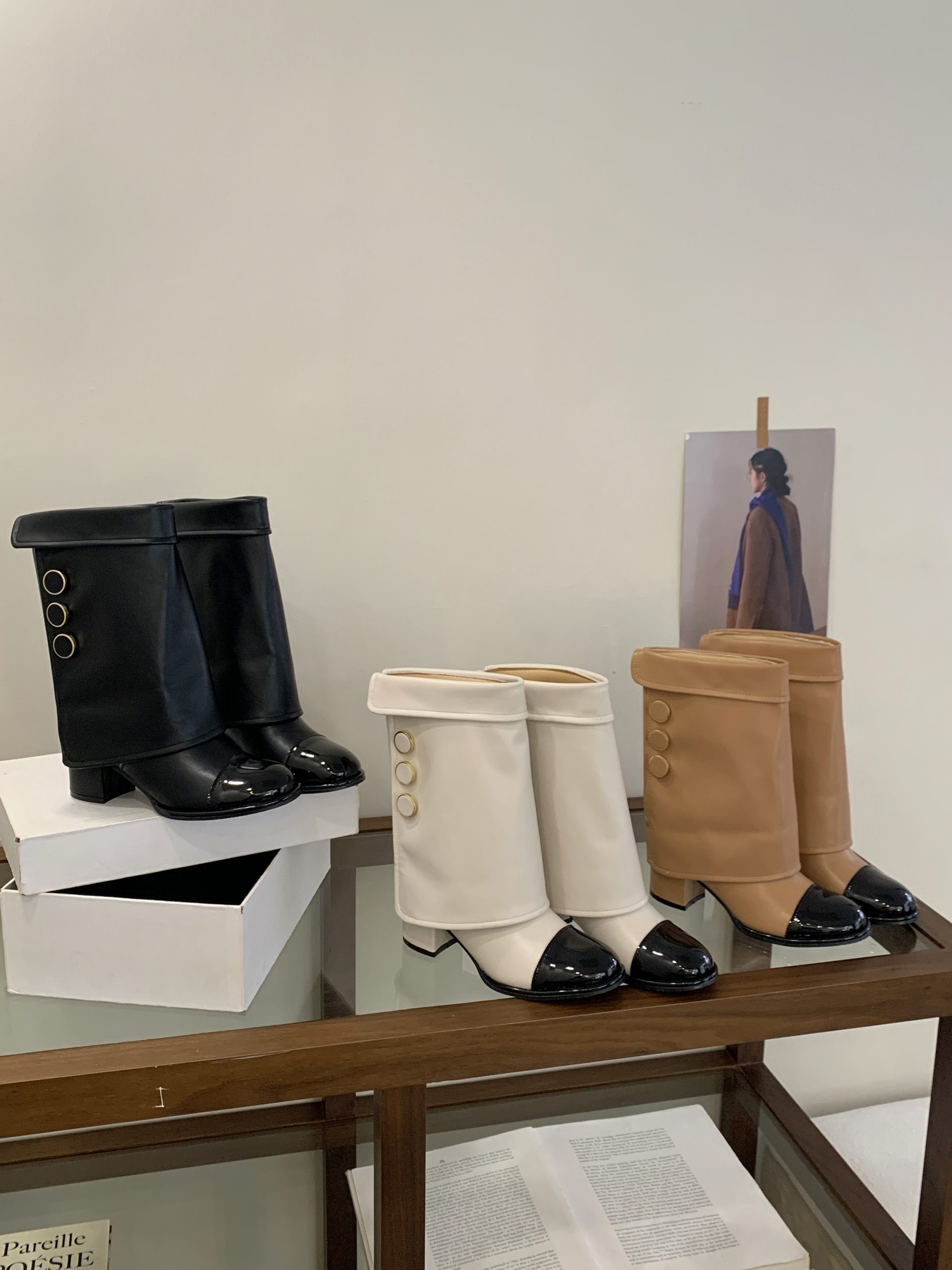 Chanel Style Round Toe Color Block Riding Boots 2025 Autumn New Trendy Chunky Heel Mid Calf Boots for Women