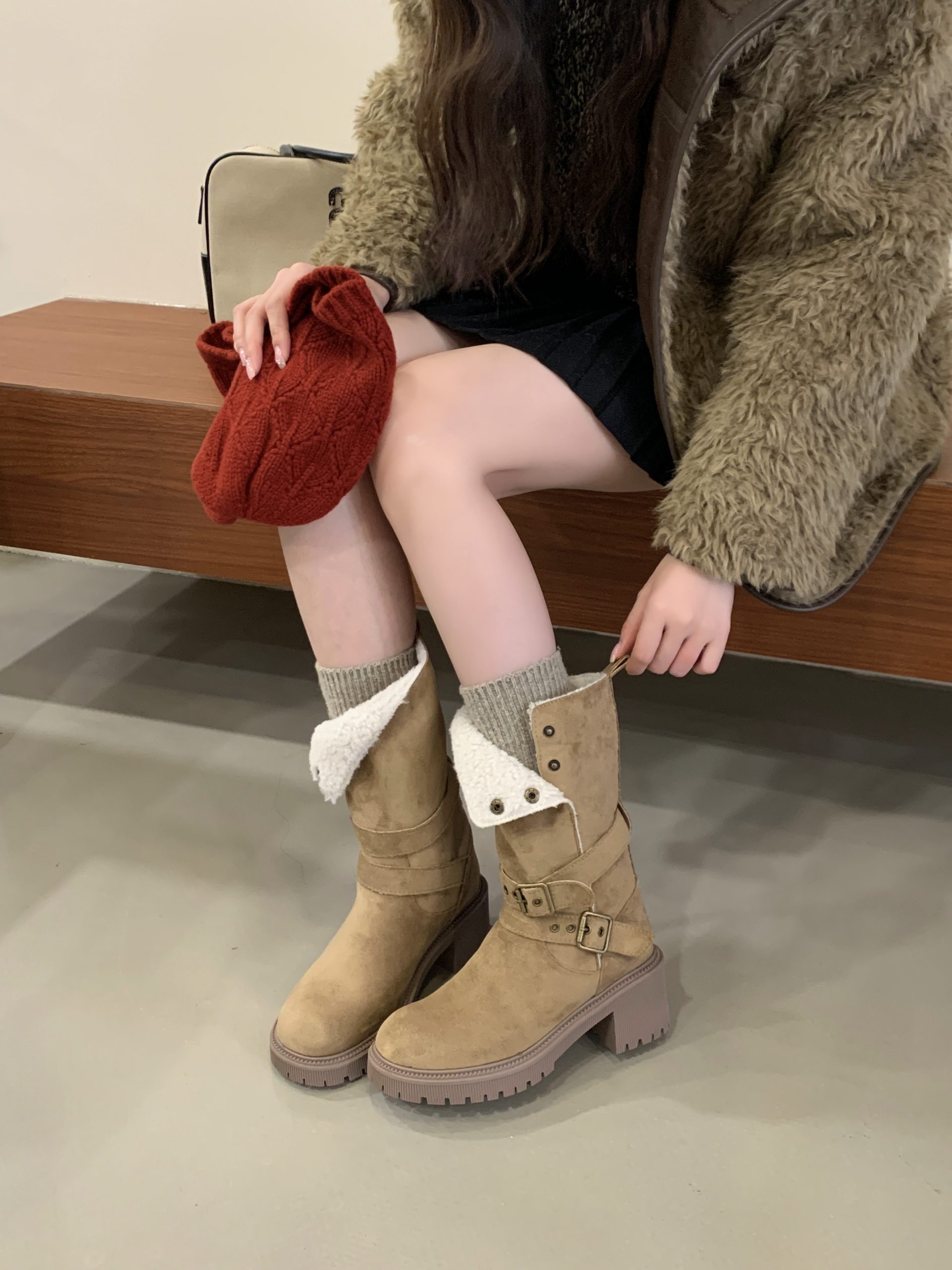 2025 New Retro Faux Shearling Western Cowboy Boots for Women Autumn Chunky Heel Short Boots Slim Fit Martin Boots - Image 2